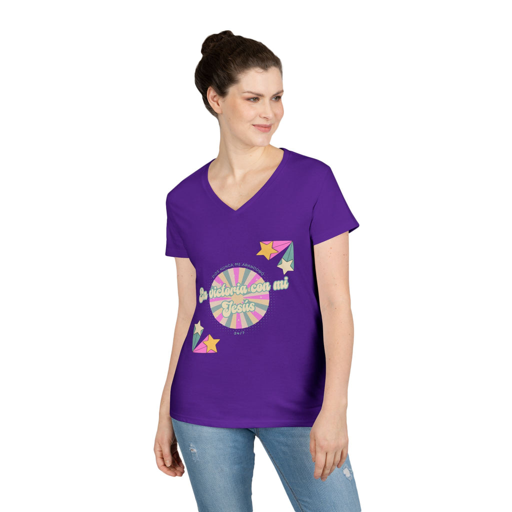 Camisa cuello V-Neck — "En victoria con mi Jesús" Para Mujeres