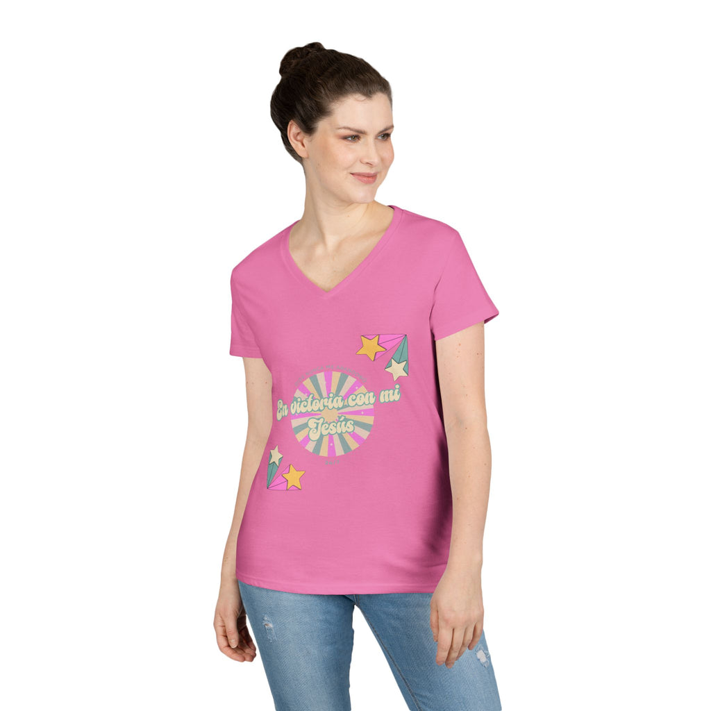 Camisa cuello V-Neck — "En victoria con mi Jesús" Para Mujeres