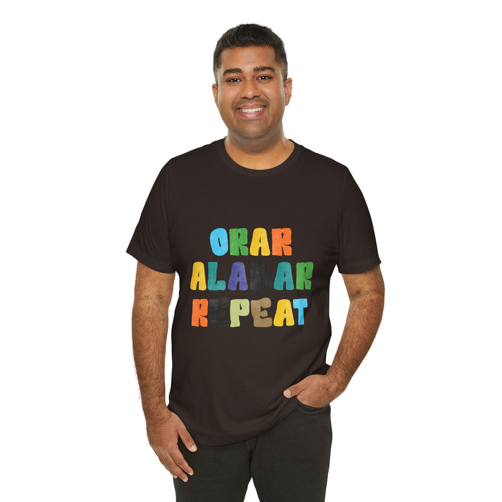 Men's Bilingual "Orar Alabar Repeat" T-Shirt – Camisa de hombres Bilingüe