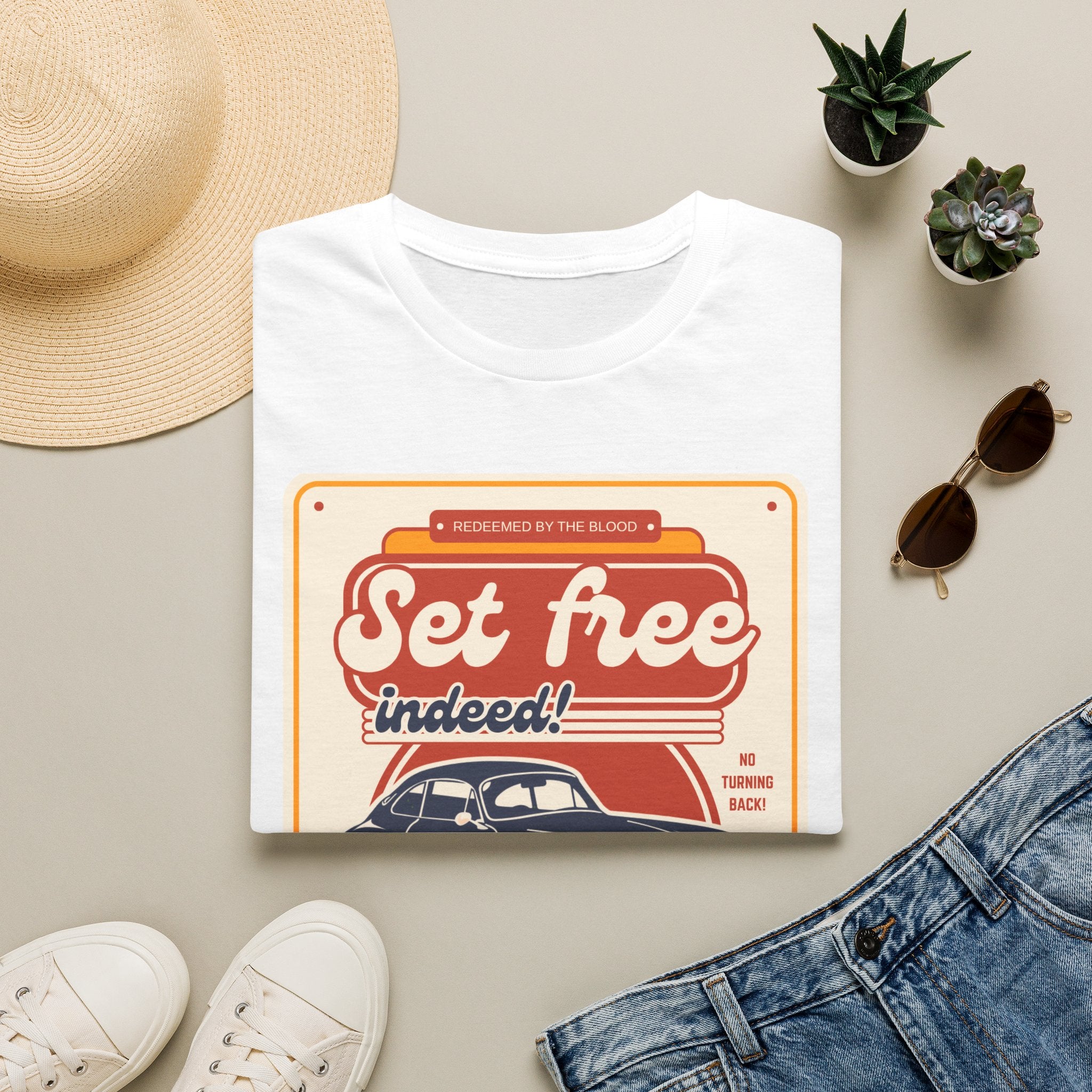 Men's 'Set free Indeed' T‑Shirt — Retro Vintage Car Christian Faith Graphic Tee