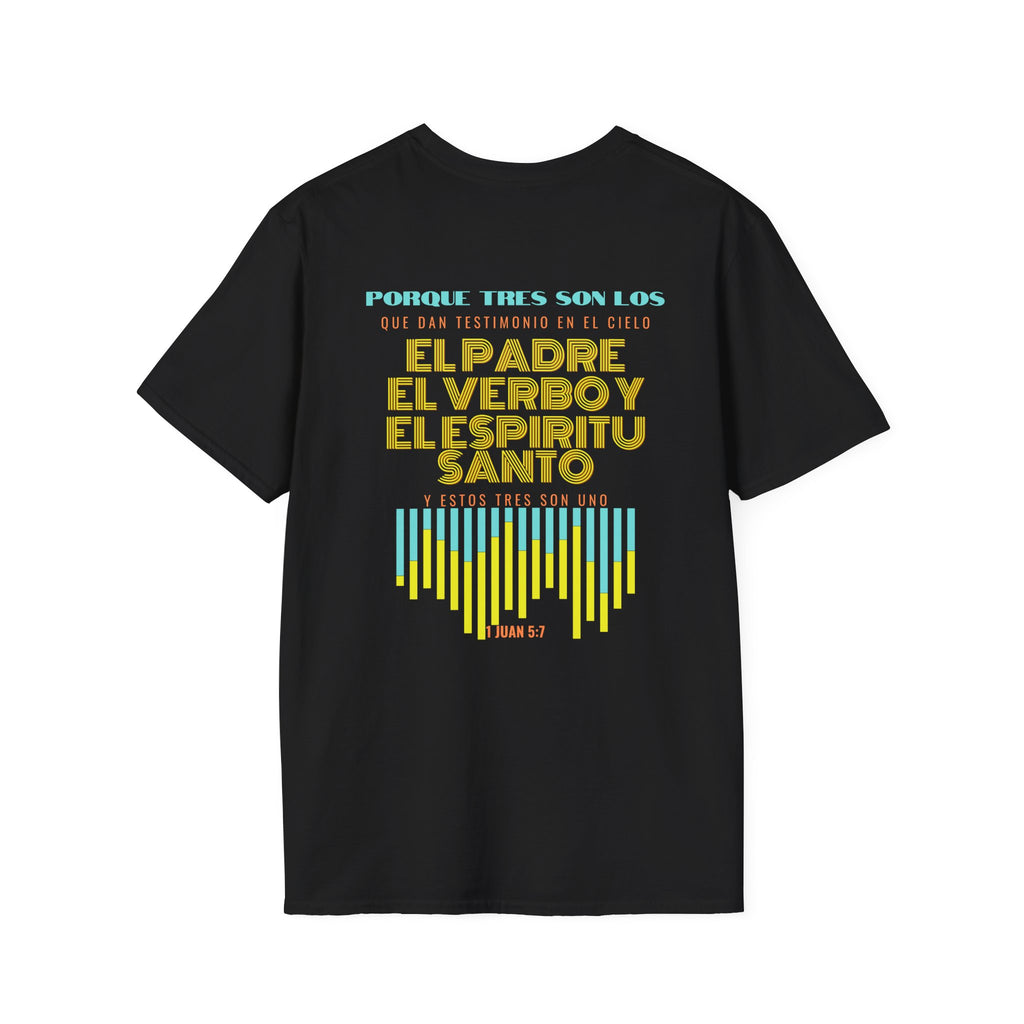 "Yo adoro al Dios verdadero" Camisa Retro —  "Y estos tres son uno" 1Juan 5:7