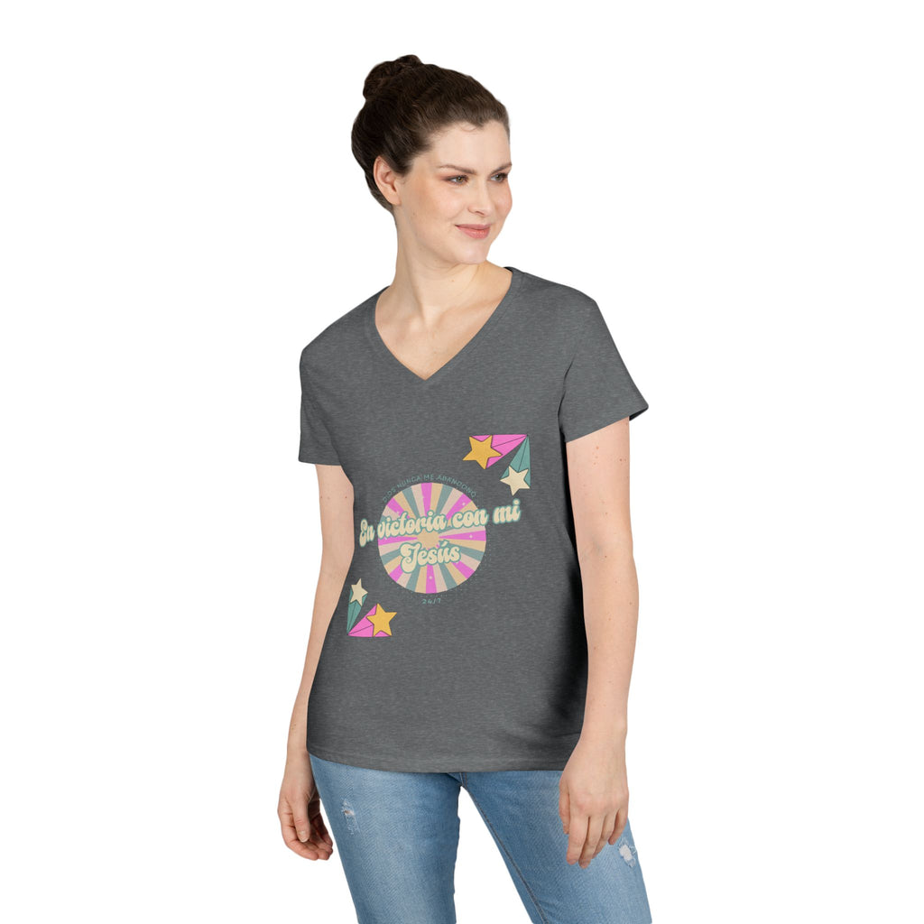 Camisa cuello V-Neck — "En victoria con mi Jesús" Para Mujeres
