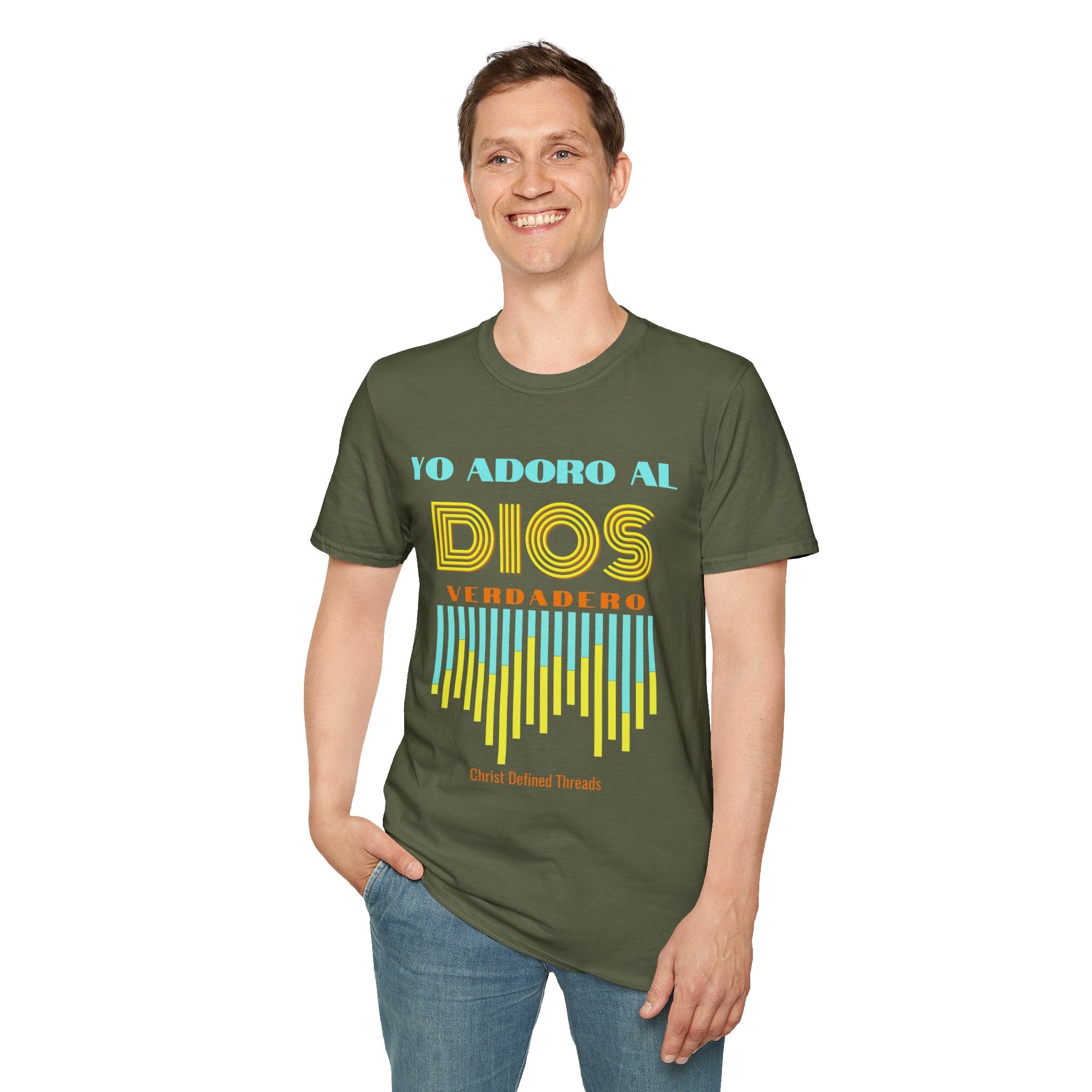 "Yo adoro al Dios verdadero" Camisa Retro —  "Y estos tres son uno" 1Juan 5:7