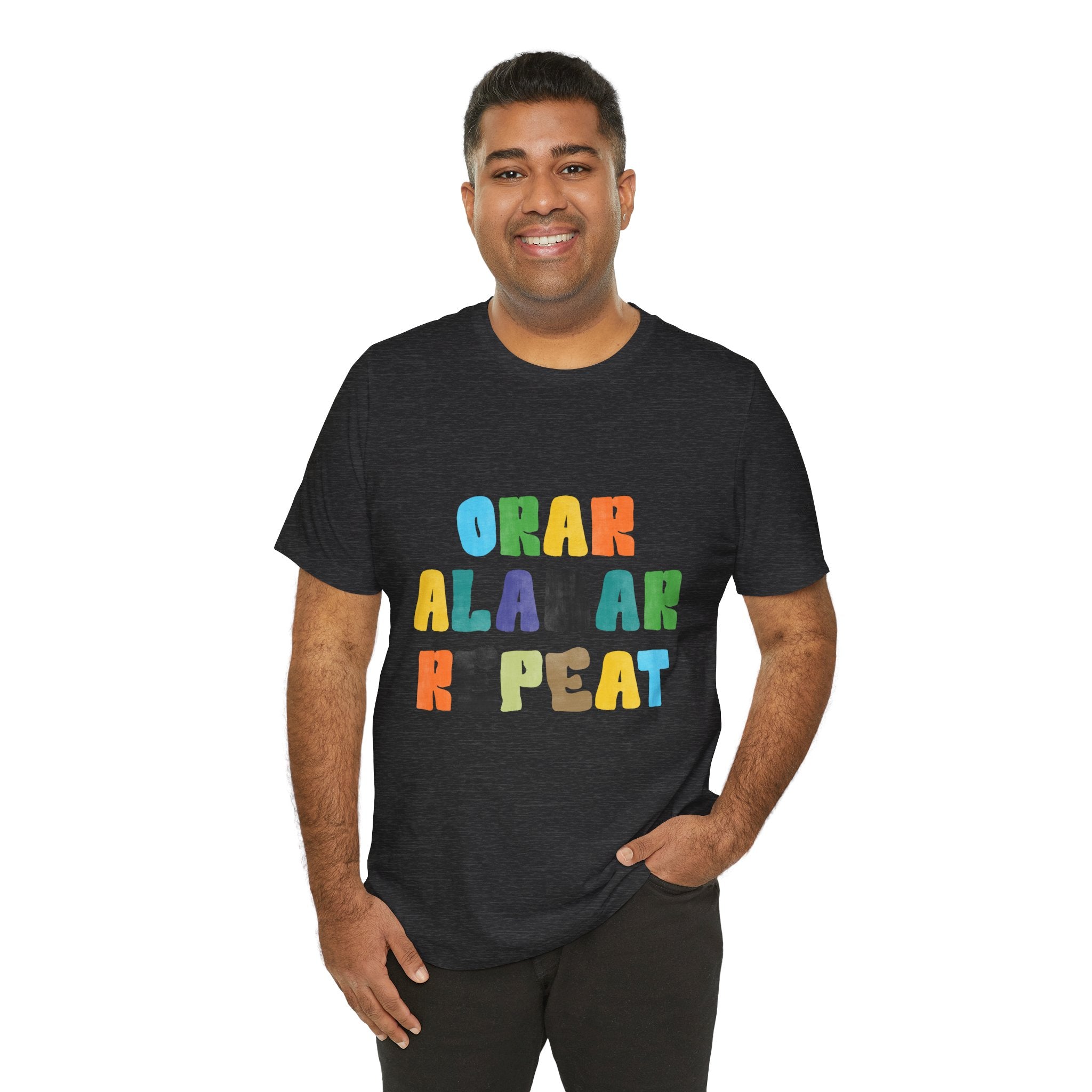 Men's Bilingual "Orar Alabar Repeat" T-Shirt – Camisa de hombres Bilingüe