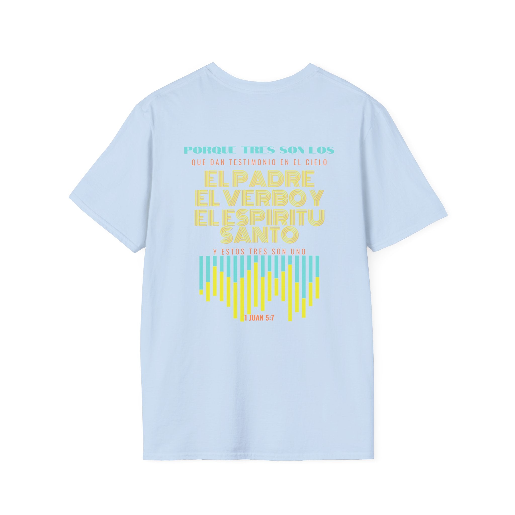"Yo adoro al Dios verdadero" Camisa Retro —  "Y estos tres son uno" 1Juan 5:7