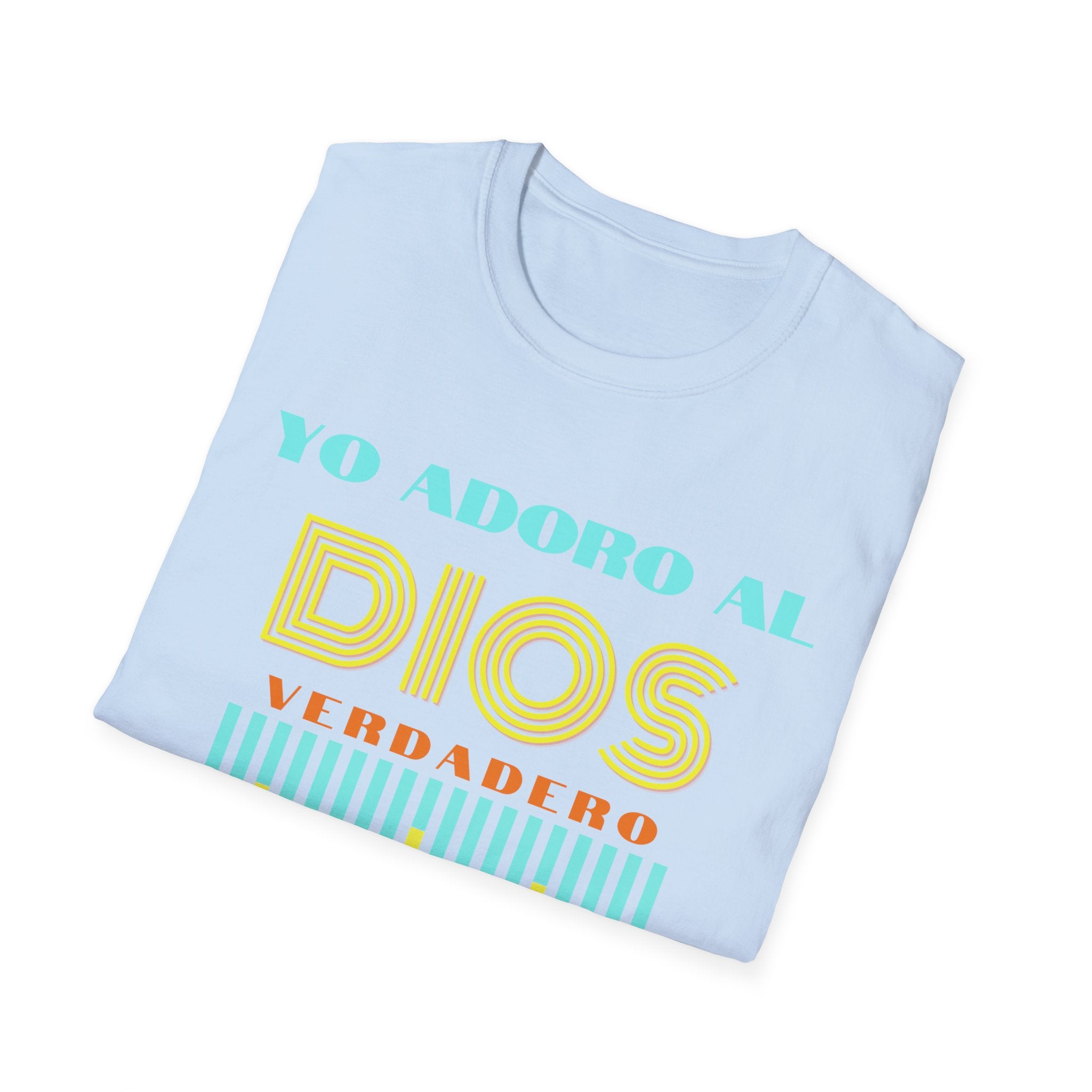 "Yo adoro al Dios verdadero" Camisa Retro —  "Y estos tres son uno" 1Juan 5:7