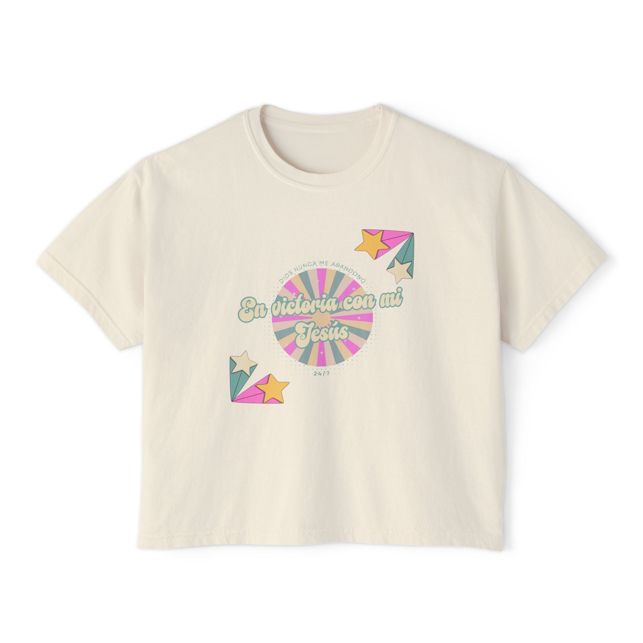 Mujeres Boxy Camisa— 'En Victoria con mi Jesús' Pastel Retro Faith Graphic