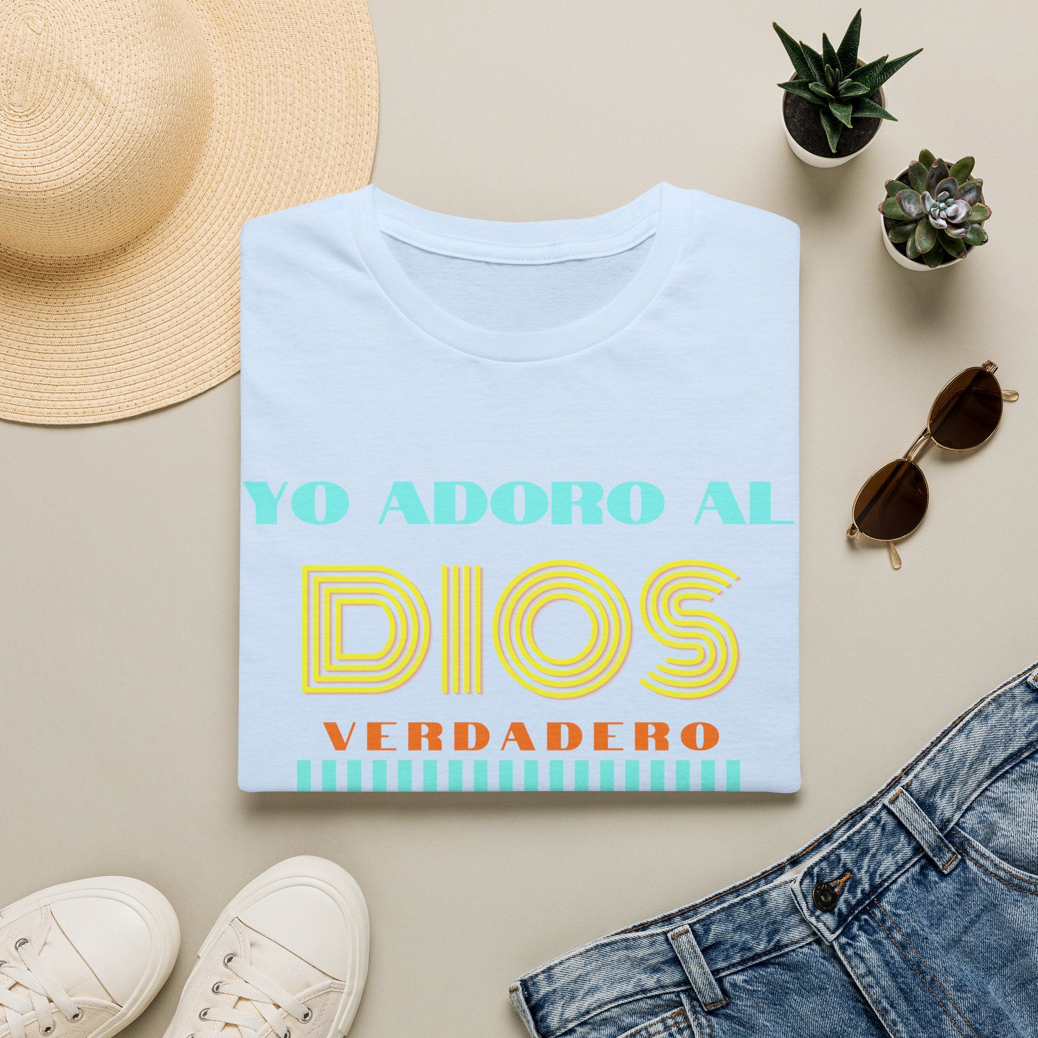 "Yo adoro al Dios verdadero" Camisa Retro —  "Y estos tres son uno" 1Juan 5:7