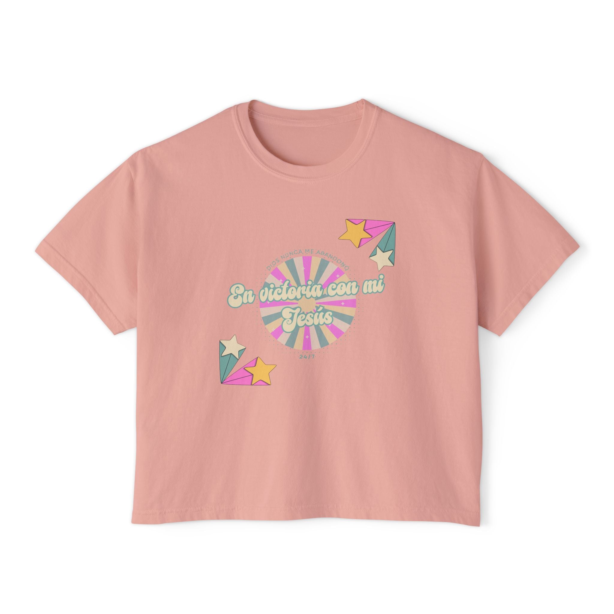 Mujeres Boxy Camisa— 'En Victoria con mi Jesús' Pastel Retro Faith Graphic