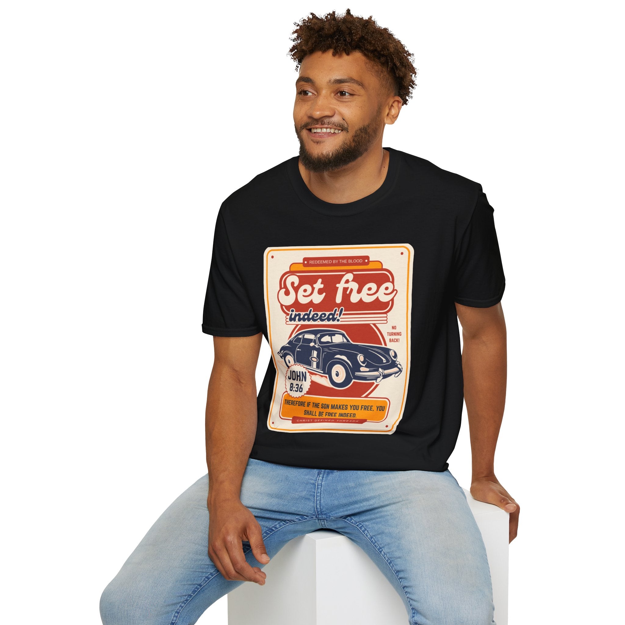 Men's 'Set free Indeed' T‑Shirt — Retro Vintage Car Christian Faith Graphic Tee