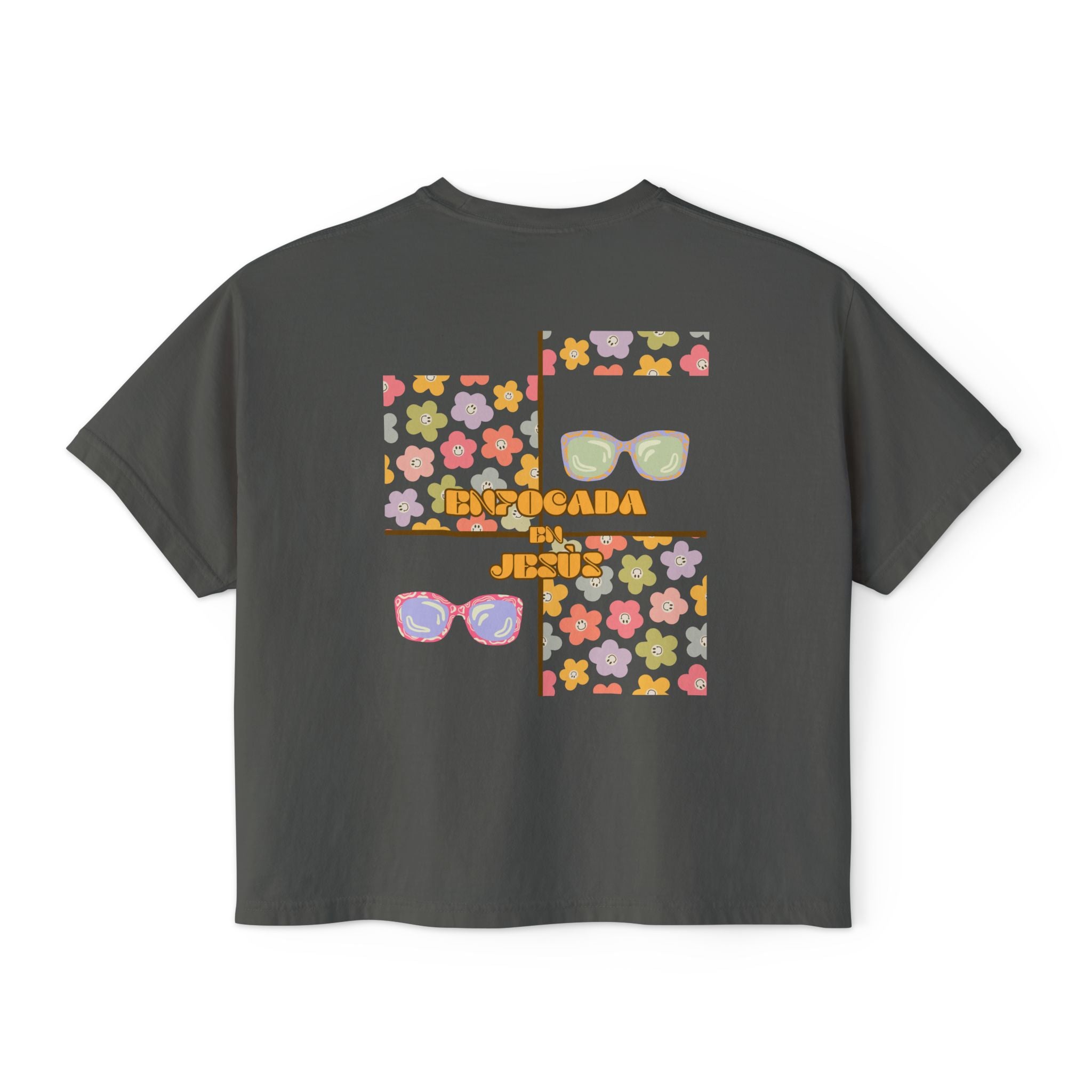 Retro Spanish Sunglasses Boxy Tee — 'Enfocada en Jesús' Graphic Top