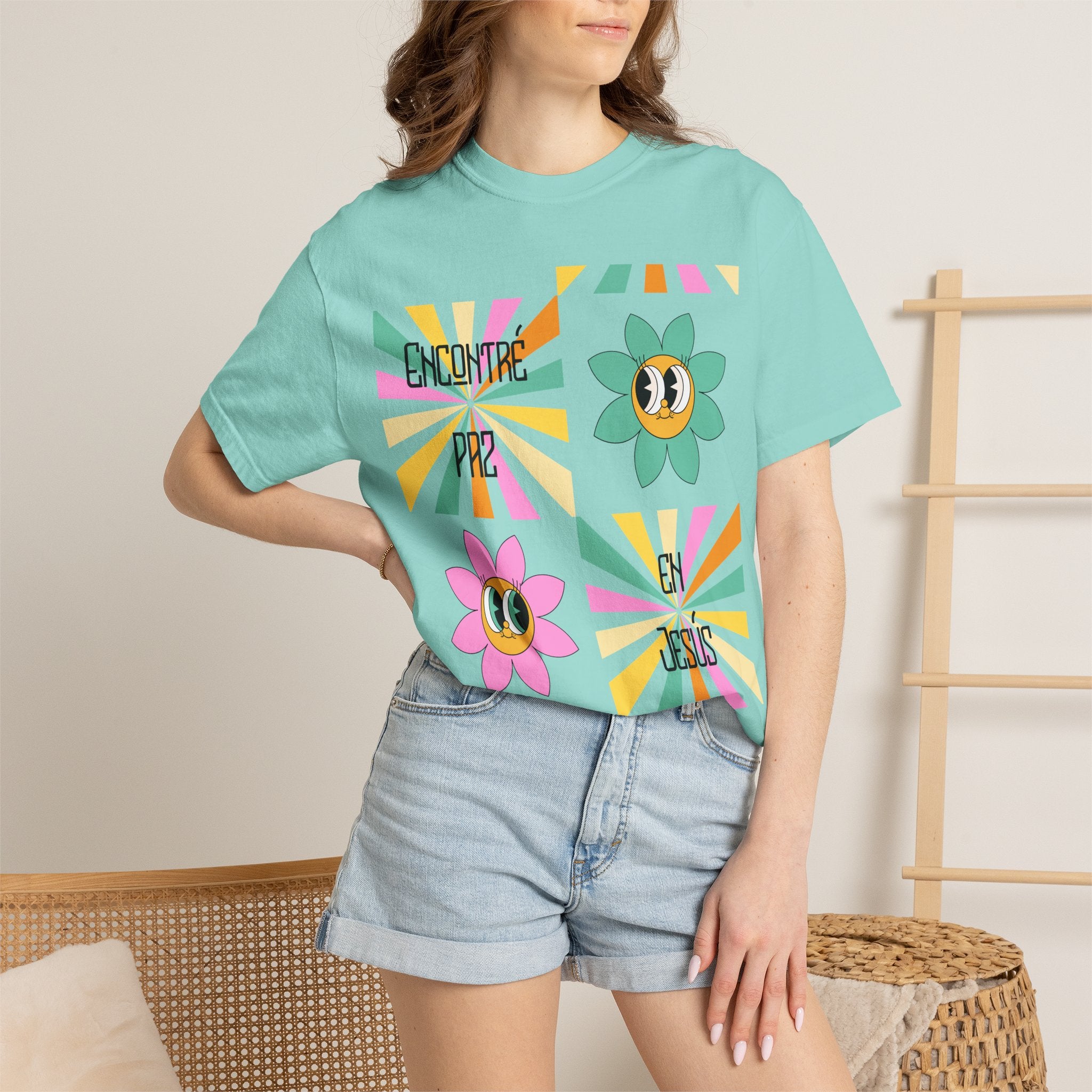 Woman's Spanish "Encontré paz en Jesús"- Camisa Retro Español