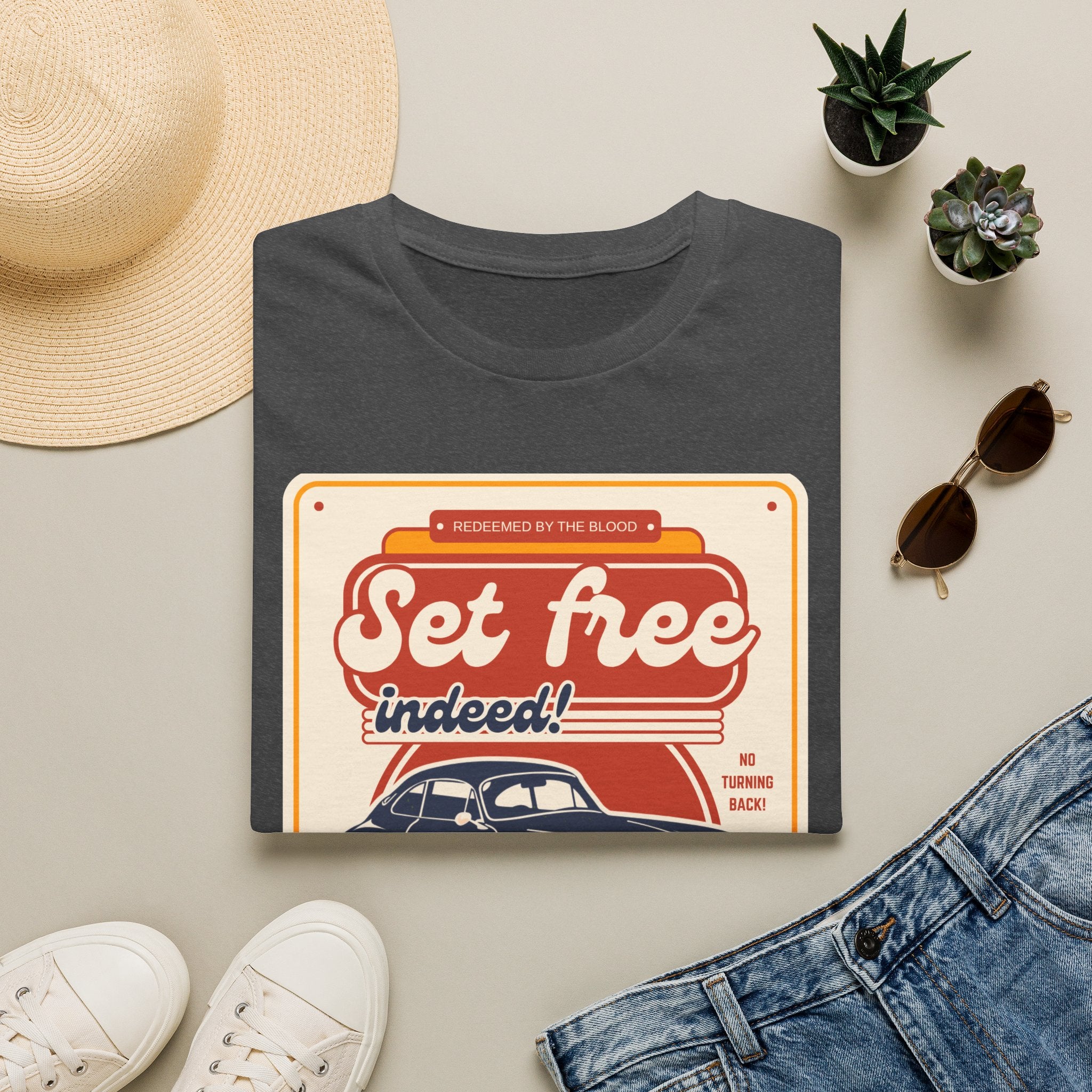 Men's 'Set free Indeed' T‑Shirt — Retro Vintage Car Christian Faith Graphic Tee
