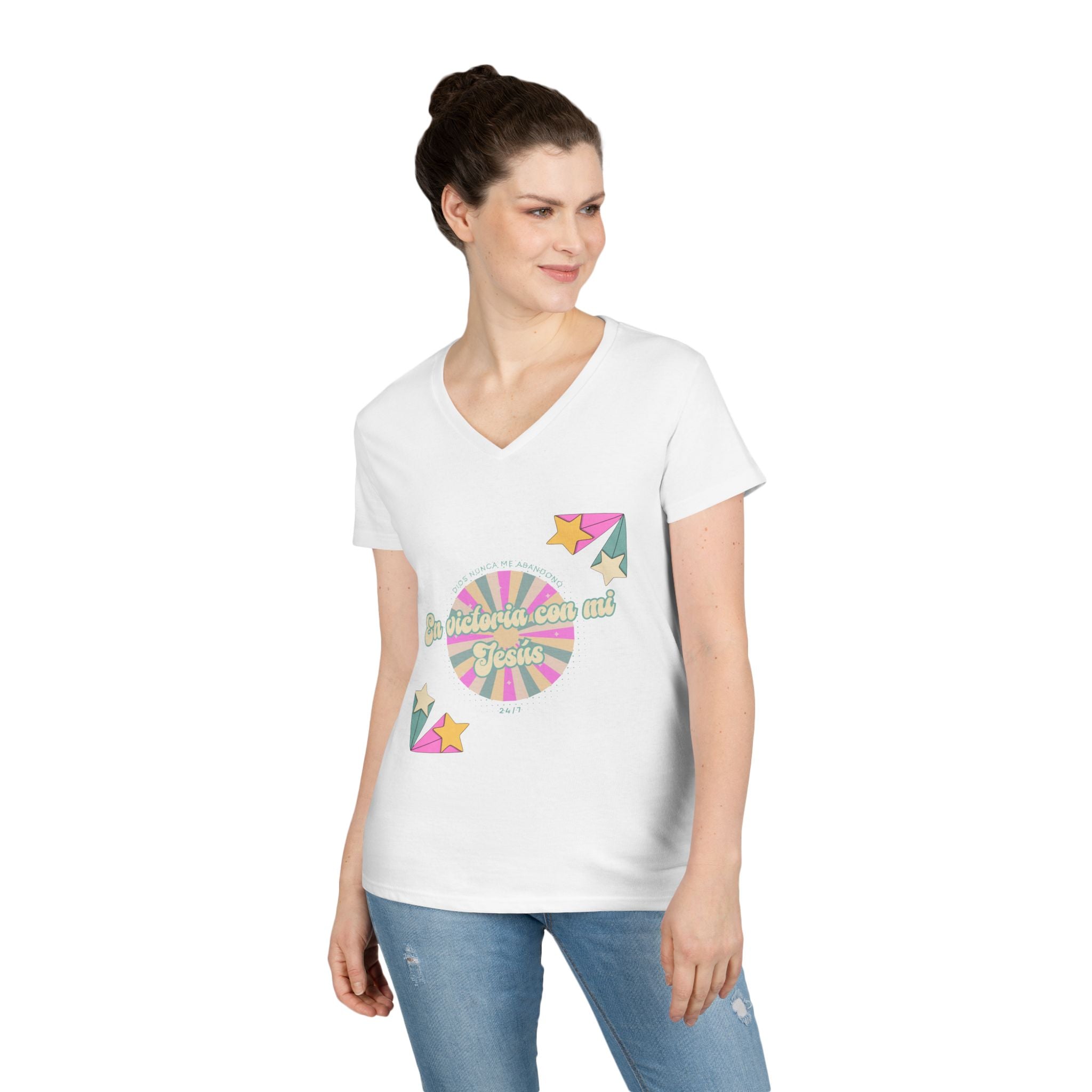 Camisa cuello V-Neck — "En victoria con mi Jesús" Para Mujeres
