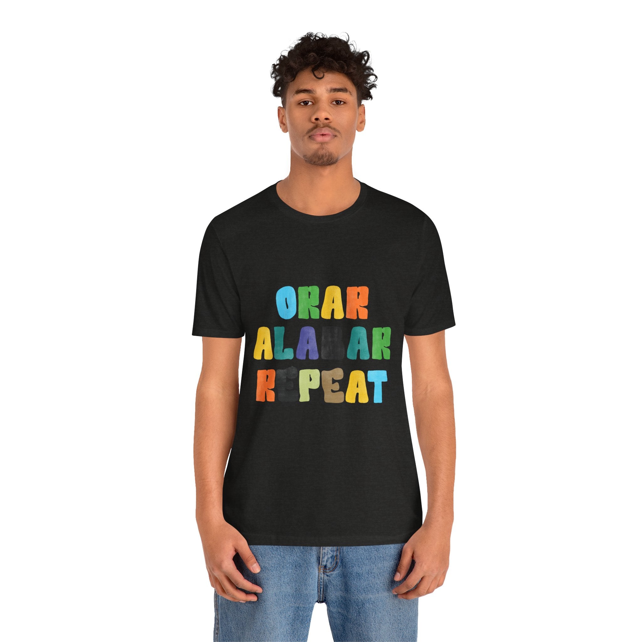 Men's Bilingual "Orar Alabar Repeat" T-Shirt – Camisa de hombres Bilingüe