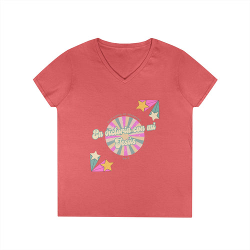 Camisa cuello V-Neck — "En victoria con mi Jesús" Para Mujeres